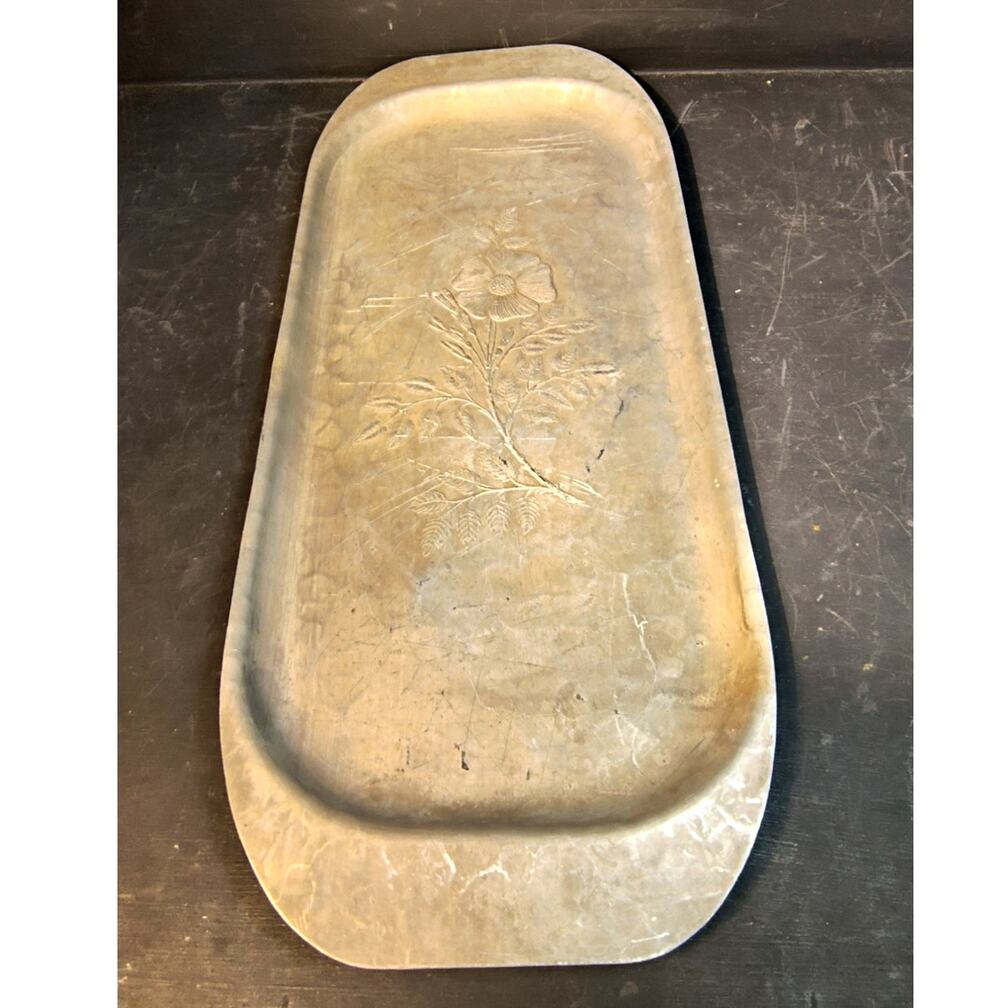 2126. Continental Silver Co Wild Rose Brilliantone Bread Fish Platter 13.5 Inch
